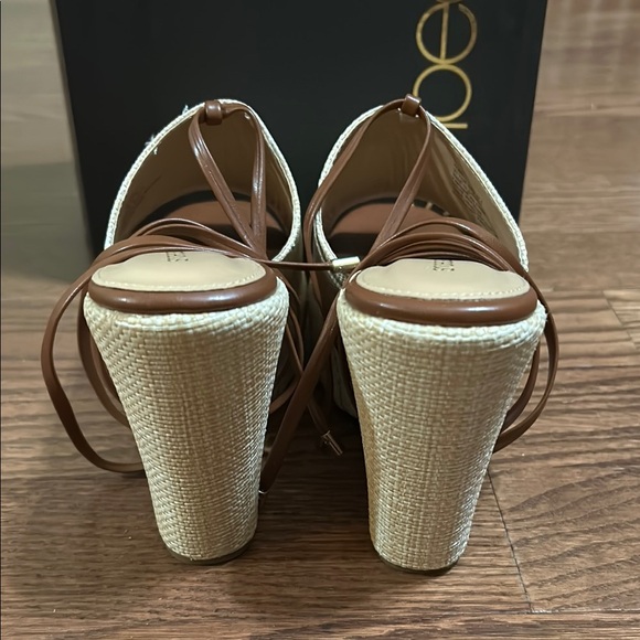 Shoe Dazzle Cream and Brown Wedge Sandals - Picture 3 of 8